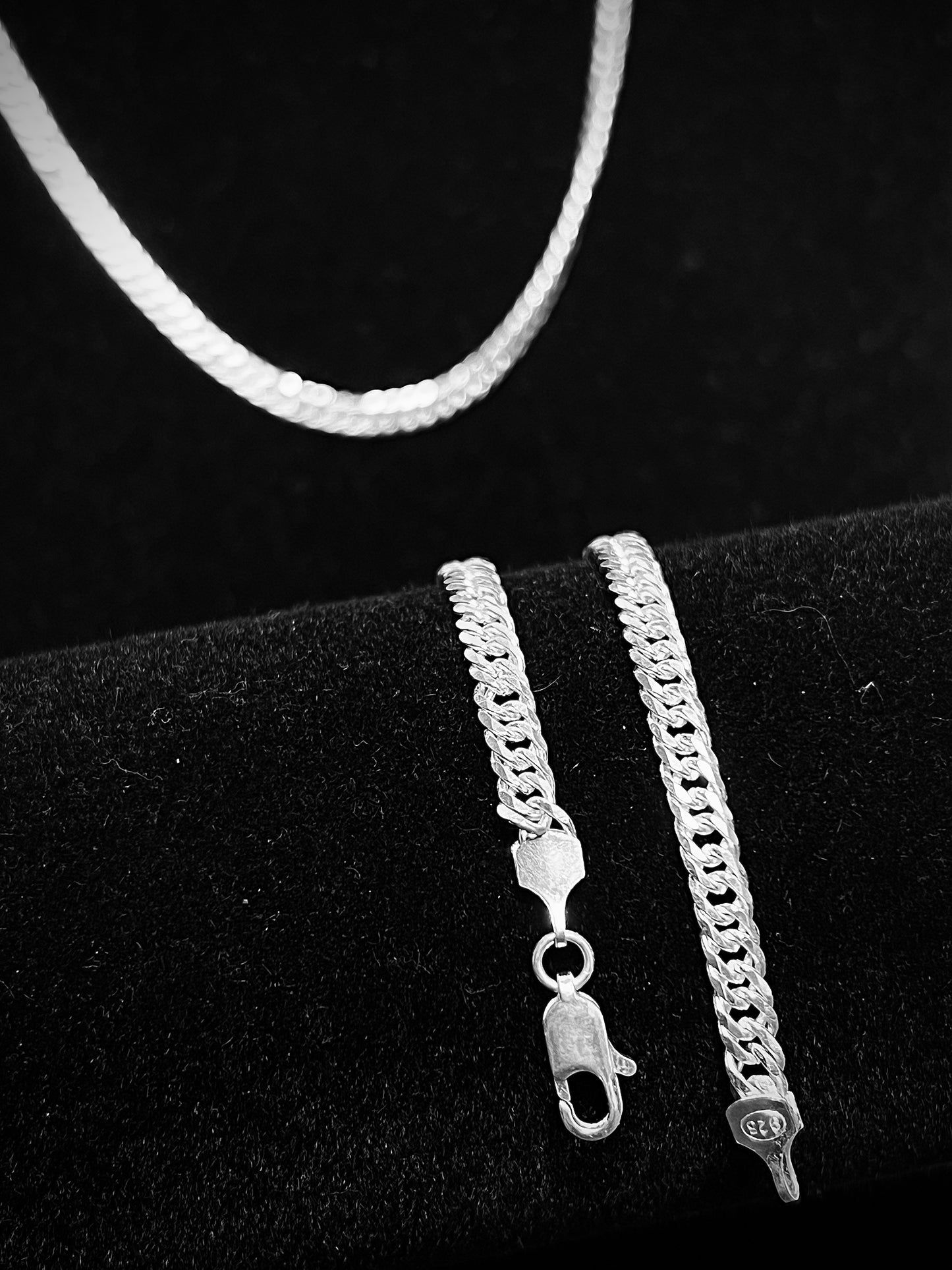 Pulseira Elo Duplo 4mm 20cm - Fecho Mosquitão