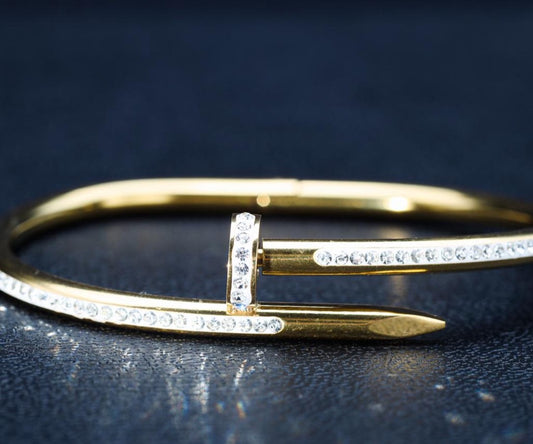 Bracelete Cartier Cravejado Dourado | Feminino